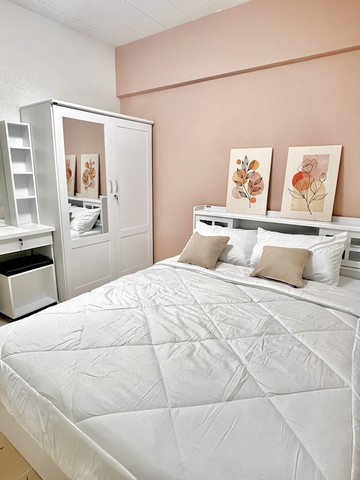 #CS109 สำหรับขาย : ห้องเคหะ บ้านพอน, 1 ห้องนอน 1 ห้องน้ำ, ชั้น 1เคหะบ้านพอน- 1 ห้องนอน - 1 ห้องน้ำ- ตึก 16 ชั้น 1- ปรับปรุงใหม่ทั้งห้อง - เฟอร์นิเจอร์ใหม่ทั้งหมด สถานที่ใกล้เคียง- อนุสาวรีย์ (6 นาที)- โรบินสัน- โลตัสถลาง- โรงเรียนวัดศรีสุนทร- โรงพยาบาลถลางราคาขาย  759,000  บาท--------------------#CS109 For Sale : Thalang, Room at Ban Pon , 1 Bedroom 1 Bathroom, 1st flr.Room @Ban Pon- 1 bedroom - 1 bathroom- Building 16, 1st floor- Renovated the entire room 100%- All new furniture Nearby places- Monument (6 minutes)- Robinson Life style- Lotus Thalang- Wat Sri Sunthon School- Thalan