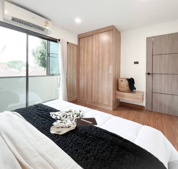 ขายเพียง 1.69 ล้าน 41 ตรม. แอร์พอร์ตโฮม คอนโด วิวดอยสุเทพ เฟอร์นิเจอร์บิวท์อินทั้งห้อง เครื่องใช้ไฟฟ้าครบ ตกแต่งสวย พร้อมเข้าอยู่