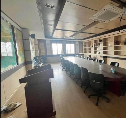 EPL-BR1161 ให้เช่า-ขาย โฮมออฟฟิศ 4 ชั้น ถนนตลาดบางใหญ่ นนทบุรี  ขนาดที่ดิน 90 ตร.ว. ตกแต่งพร้อมมาก แถมแอร์กว่า20ตัว พร้อมใช้งาน