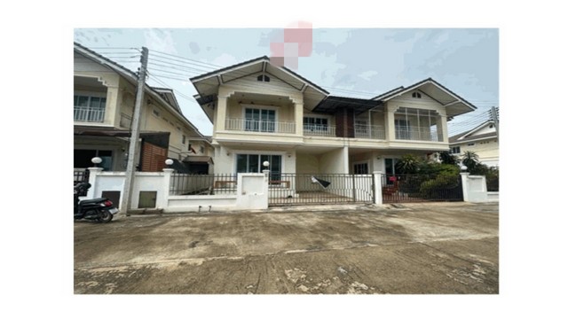 Code ID : PG-PLK640013ราคาขาย   2,600,000 บาท- เนื้อที่ :  39.60 ตร.ว พื้นที่ใช้สอย : 243.65 ตร.ม- 3 ห้องนอน 3 ห้องน้ำ - 2 คัน- บ้านหันไปทางทิศ : -พิกัดทรัพย์ :    https://maps.app.goo.gl/yVNxM1Fpv3tgqqn78สถานที่ใกล้เคียง- ใกล้วัดบ่อทองคำ- ใกล้วัดแสงดาว- ใกล้วัดมะขามเตี้ย- ใกล้วัดตาลสุวรรณ พิษณุโลกสอบถามเพิ่มเติม/นัดชมโทร. 097-419-5982(พลอย)โทร. 096-932-4624(ออมสิน)Line : @panaya (มี@ด้านหน้า)ปรึกษาสินเชื่อฟรี One Stop Service ดูแลตั้งแต่ต้นจนจบบริษัท ปณยาคิดดี จำกั