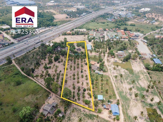 ขายที่ดินพร้อมสิ่งปลูกสร้าง  ติดถนนมอเตอร์เวย์หมายเลข 7 (ชลบุรี-พัทยา)