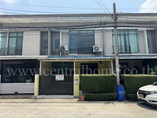 รหัสทรัพย์  5166ทาวน์โฮม 2 ชั้น หมู่บ้าน พฤกษาวิลล์ 65/1 ศรีสมาน ถนนเมน ที่ตั้ง  ต.บ้านใหม่  อ.ปากเกร็ด  จ.นนทบุรี  11120รายละเอียดทรัพย์  - ทาวน์เฮ้าส์  2 ชั้น, ขนาดพื้นที่ 18 ตารางวา, พื้นที่ใช้สอย  110 ตารางเมตร- 4 ห้องนอน, 2  ห้องน้ำ, 2ที่จอดรถ 1ห้องรับแขก 1ครัวสถานที่และทำเลใกล้เคียง- โรบินสันศรีสมาน- โรงเรียนนวมินทราชินูทิศ หอวัง นนทบุรี ,โรงเรียนพระห