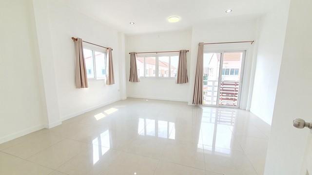 EPL-HR3599 ให้เช่าทาวน์โฮม 3ชั้น ใกล้สถานีรถไฟฟ้า สถานี คปอ. โครงการโฮมอินทาวน์ พหลโยธิน73 เนื้อที่ 20 ตรางวา 175 ตรางเมตร