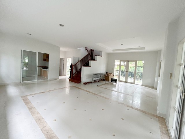 บ้านเดี่ยว 3 ห้องนอน  หลังมุม มบ.เศรษฐสิริ รามอินทรา 74.8 ตร.ว. บ้านเดี่ยวพร้อมอยู่