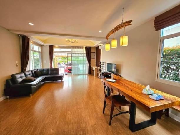 Pool villa ให้เช่า/ขาย 80 ตรว. 4 นอน 4 น้ำ บ้านเดี่ยว 2 ชั้น กาญจน์กนก พร้อมเฟอร์นิเจอร์ครบ สระว่ายน้ำส่วนตัว พร้อมเข้าอยู่ได้เลย