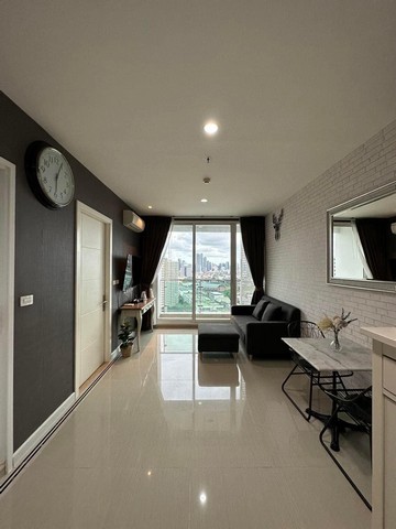 ให้เช่าคอนโดทีซีกรีน พระราม 9 (TC Green Rama 9) 1 ห้องนอน 1 ห้องน้ำ ขนาด 42 ตร.ม.ชั้น 19 ตึก C ทิศตะวันตกเฉียงใต้ ห้องมุมระเบียงไม่ติดใคร ครัวปิด ราคาเช่า 18,500 บาท/เดือน สัญญาเช่าขั้นต่ำ 1 ปี ประกัน 2 เดือน + ล่วงหน้า 1 เดือน รวมจ่าย 3 เดือน พร้อมเข้าอยู่***โปรโมชั่นฟรีอินเตอร์เน็ตเครื่องใช้ไฟฟ้า- เครื่องปรับอากาศ 2 เครื่อง- ทีวี 2 เครื่อง- ตู้เย็น- ไมโครเวฟ- เครื่องทำน้ำอุ่น- เครื่องซักผ้า-