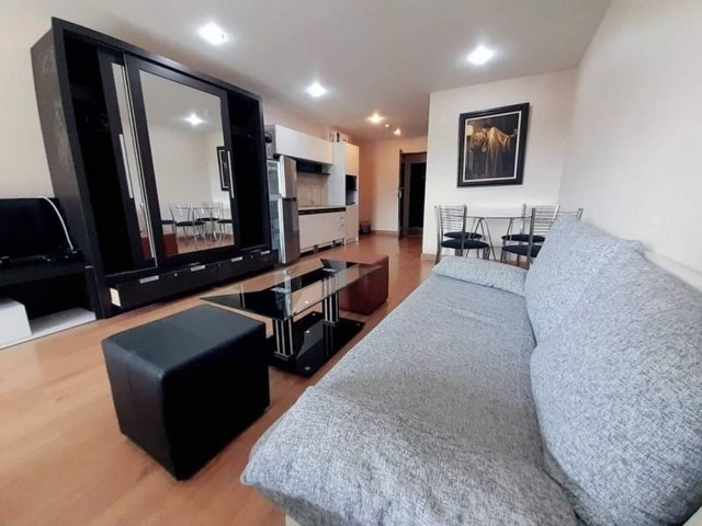 รวีวารี คอนโด ห้องใหญ่ ใจกลางนิมมาน วิวเมญ่า