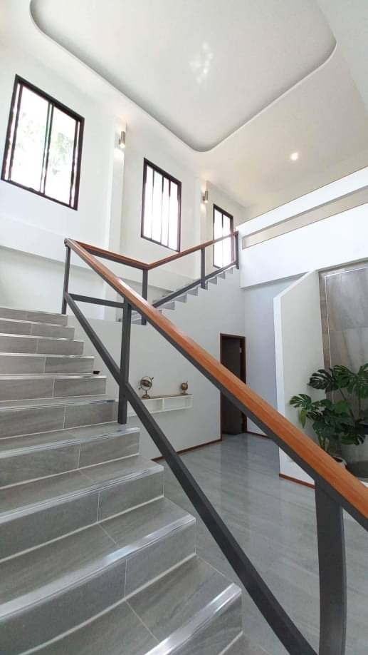 พูลวิลล่าสร้างใหม่ 13.9 ล้าน 146.6 ตรว. 4 นอน 5 น้ำ โซนวังตาล หางดง สไตล์โมเดิร์น บ้าน 2 ชั้น เฟอร์นิเจอร์ครบ พร้อมเข้าอยู่