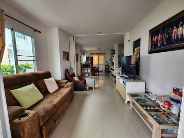 โซนหางดง ลดราคาขาย 3.85 ล้าน 60 ตรว. 3 นอน 3 น้ำ น้ำแพร่ พร้อมเฟอรนิเจอร์ครบ หิ้วกระเป๋าพร้อมเข้าอยู่ ติดถนนใหญ่ 500 เมตร