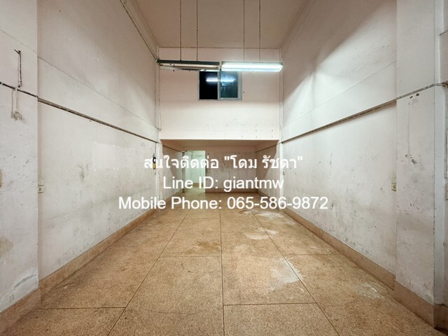 ขายตึกแถว 4.5 ชั้น ซอยเพชรเกษม 42 ใกล้ MRT-บางหว้า (32.3 ตร.ว., 8 น. 4 น้ำ 1 จอดรถใหญ่), ราคา 3.6 ล้านบาท