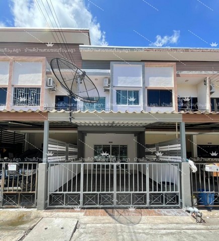 #บ้านดีบ้านสวยชลบุรีอมตะชลบุรี#สุขใจวิลล่า6#ทำเลฝั่งอมตะนคร​4​ 5​ 6​ 7เนื้อที่ 21.9​ ตรว​ 2​ นอน​ 2​ น้ำ#ด่วนหลุดจอง#หลัก​ 2​  ล​  เราไม่ขายลดๆๆ#เพียง​  1.xxx​  ลบเท่านั้นฟรีฟรีโอนฟรีจำนองฟรีผ้าม่านทั้งหลังฟรีปั๊มน้ำฟรีเค้าท์​เตอร์​ครัว​สวยๆฟรี​เปลี่ยนสุขภัณฑ์ห้องน้ำใหม่ฟรียื่นกู้‼️ เงินเดือน15,000​ กู้ร่วมได้สนใจติดต่อ/นัดชม☎️081-4590982​ ลฎา☎️098-9955449☎️098-9955996AddLine​ID​: ladapa23ดูทรัพย์​เ