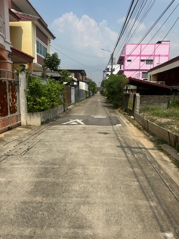 ขายที่ดินเปล่า 47.9 ตารางวา หมู่บ้านนิสา ซอยเลียบฯคลองฝั่งเหนือ 2   ซอยเพชรเกษม 69   ZT427