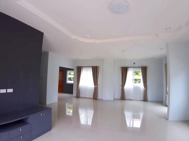 ขายบ้านเดี่ยว 2 ชั้น ใจกลางเมืองพัทยา หมู่บ้านเอลแกรนด์ เนื้อที่เยอะ TP-H0271