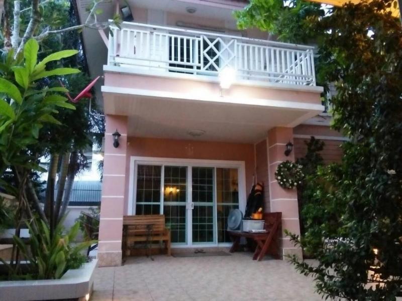 ให้เช่าบ้านเดี่ยว2ชั้น ลาดพร้าว 64 เขตวังทองหลาง หลังใหญ่ 1 หลัง บ้านเล็ก 1 หลัง