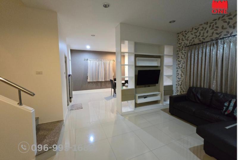  ขายบ้านเดี่ยว 2 ชั้น หมู่บ้านศรีเทพไทย (พาร์ควิว) ต.บางสมัคร อ.บางปะกง จ.ฉะเชิงเทรา เนื้อที่ 71.7ตร.ว 