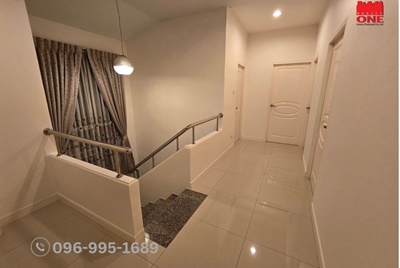 ขายบ้านเดี่ยว 2 ชั้น หมู่บ้านศรีเทพไทย (พาร์ควิว) ต.บางสมัคร อ.บางปะกง จ.ฉะเชิงเทรา เนื้อที่ 71.7ตร.ว