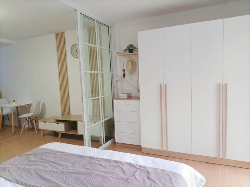 ขายคอนโดซิตี้วิลล่า ซอยลาดพร้าว 130 รีโนเวทใหม่ 33 ตารางเมตร 1 ห้องนอน 1 ห้องน้ำ สไตล์มินิมอล ตึกE1 ชั้น4 ใกล้รถไฟฟ้าสถานีลาดพร้าว101