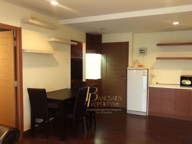 NC-0032024 ขายคอนโดริมทะเลบางแสน ฝั่งตึกฟิสเนตไม่มีเสียงรบกวน วิวสระน้ำขนาด 43 ตรม.ราคาปกติ 3.5 ล้าน ลดพิเศษ 2.9. ล้านบาทเท่านั้นห้องกั้นเป้นสัดส่วน 1 นอน 1 น้ำ ห้องรับแขก และห้องครัวแยกพร้อมเฟอร์ปัจจุบันมีลค.เช่า ขายพร้อมลูกค้าเดือนละ 11,000 บาทสัญญาหมดตค.สิ่งอำนวยความสะดวกฟิตเนสสระว่ายน้ำห้องซาวน่าหาดบางแสนหน้าคอนโดสถานที่ใกล้เคียง-โรงพยาบาล-มหาวิทยาลัยบูรพา-สถานี