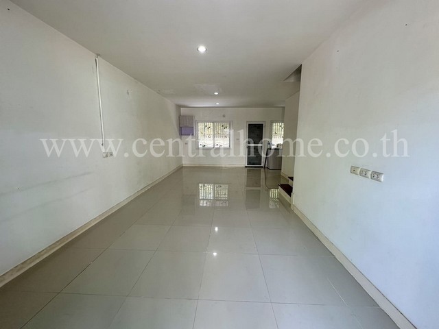 ทาวน์เฮ้าส์ นิรันดร์ วิลล์ 9 บางนา-ตราด กม.5 ราคาถูกที่สุดในโครงการ