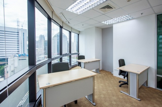 ออฟฟิศตกแต่งพร้อมใช้ ชิดลม เพลินจิต อาคารวานิสสา  มีพนักงาน 1 ท่านขึ้นไป  ลุมพินี ปทุมวัน  บีทีเอสชิดลม โทร 025125909,  084-543-4833 ดูข้อมูลอาคารอื่นที่ www.irentoffice.com ยินดีรับฝากขาย-เช่าสำนักงาน- รองรับพนักงานตั้งแต่ 1 ท่านขึ้นไป ราคาค่าเช่าประมาณ 8,000 บาทขึ้นไป- มีอุปกรณ์สำนักงานครบทั้งโต๊ะ เก้าอี้ ตู้เก็บเอกสาร พร้อมใช้- ระบบอินเตอร์เน็ต และ wifi ตลอดระยะเวลาทำงาน- มีพนักงานต้อนรับ