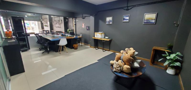 ให้เช่าอาคาร 2 คูหา 4.5 ชั้น พื้นที่ 610 ตร.ม. รวมดาดฟ้า ซอยศรีนครินทร์ 24 ใกล้สถานีรถไฟฟ้ากลันตัน ใกล้ซีคอนสแควร์ 