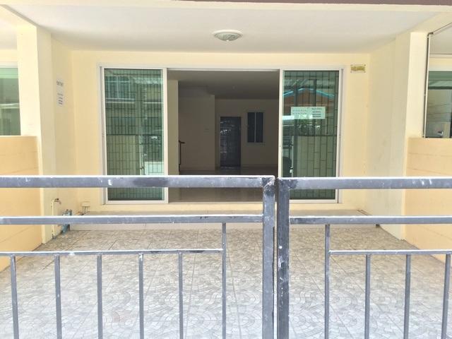 HR 5858 ให้เช่าทาวน์โฮม 4 ชั้น อ่อนนุช 67 ปรัชญา บิซ โฮม เหมาะทำออฟฟิศ และอยู่อาศัย