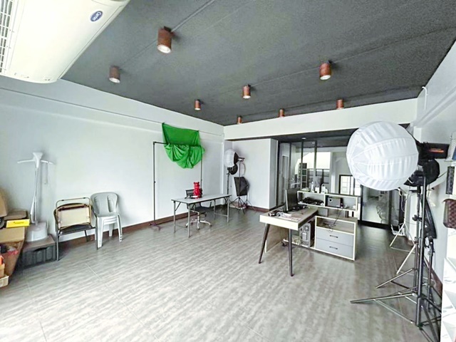 สุขุมวิท55-63 ทองหล่อ เอกมัย ถูกที่สุดในโลก ให้เช่า Studio ใหม่ ออฟฟิศ 3ชั้น 240ตรม. ทำเลค้าขาย ใจกลางเมือง 20 ตรว.  ดองกิ มอลล์ 