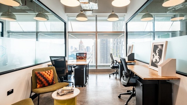 ออฟฟิศตกแต่งพร้อมใช้ สาทร  อาคารเอเชีย เซ็นเตอร์  มีพนักงาน 1 ท่านขึ้นไป   BTS ช่องนนทรี โทร 025125909,  084-543-4833 ดูข้อมูลอาคารอื่นที่ www.irentoffice.com ยินดีรับฝากขาย-เช่าสำนักงาน- รองรับพนักงานตั้งแต่ 1 ท่านขึ้นไป ราคาค่าเช่าประมาณ 10,000 บาทขึ้นไป- มีอุปกรณ์สำนักงานครบทั้งโต๊ะ เก้าอี้ ตู้เก็บเอกสาร พร้อมใช้- ระบบอินเตอร์เน็ต และ wifi ตลอดระยะเวลาทำงาน- มีพนักงานต้อนรับ คอยรับโทรศัพท์ รั