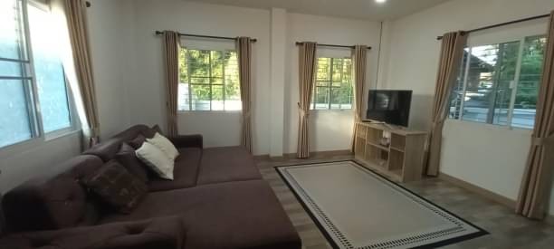 โซนหางดง ขายเพียง 3.5 ล้าน 75 ตรว. 5 นอน 3 น้ำ บ้านสวย 2 ชั้น หลังใหญ่ เนื้อที่กว้างขวาง ใกล้เมือง เดินทางสะดวก พร้อมเข้าอยู่ได้เลย