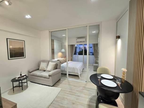 Hillside 1 Condo ขายเพียง 1.79 ล้าน 34 ตรม. ห้องสวย ตกแต่งแบบ Modern Art เฟอร์นิเจอร์ครบ หลังมช. ซื้อไว้อยู่เองหรือลงทุนคุ้มมาก