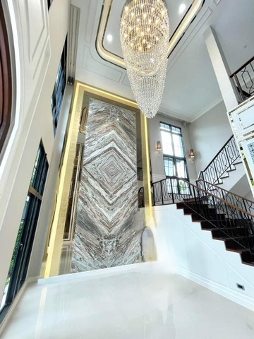 ขายหรือเช่า บ้านเดี่ยวพร้อมอยู่ หมู่บ้านเดอะพาลาสโซ่ ปิ่นเกล้า 11.5 ตร.วา