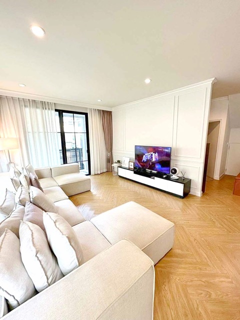 เศรษฐสิริ ประเวศ 64 ตรว. พัฒนาการ-อ่อนนุช ให้เช่าบ้านเดี่ยวหรู  2 ชั้น 4นอน 3น้ำ ทองหล่อ14 นาที  สุขุมวิท เฟอร์ครบ นานาชาติคินเคดกรุงเทพ