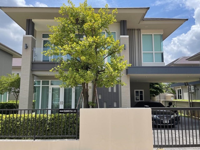 เฟอร์ บิ้วอิน ม.ราชภัฏพิบูลย์สงคราม เซนทรัลพิษณุโลก ให้เช่าบ้านหรูเดี่ยว2 ชั้น 3น้ำ 3นอน 5 แอร์ วัดวังหิน 2 จอดรถ ตลาดบ้านกร่าง 28,999 B-M 70 ตรว.250 ตรม. Central Phitsanulok  Ratchapat PibulSongkram 1.5 km. 3Bed 3Bath 5Air Wanghin 2Parking  28,999 B-M 70 Sq.wa 250 Sq.m.For Rent Luxury Houseบิ้วอินแล้ว เฟอร์ครบตำบลบ้านกร่าง อำเภอเมืองพิษณุโลก พิษณุโลก 70 ตรว. 250 ตรม.70 Sq.wa 250 Sq.m. 3 ห้องนอน  3 ห้องน้ำ  5 แอร์  2 จอดรถ  3 Bed 3 Bath 5 Air2 Parkingสิ่งอำนวยความสะดวก เฟอร์นิเเจอร์:- อุปกรณ์ครบทุกห้�