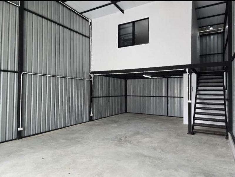 ให้เช่าโกดัง-พร้อมออฟฟิศ ถนนวิภาวดี60 บางเขน หลักสี่ พื้นที่ใช้งาน 86 ตรม. ห้องน้ำในตัว พร้อมที่จอดรถ 