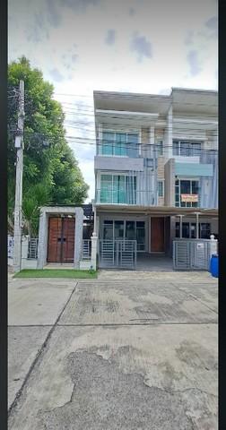 EPL-HR3622 ให้เช่าทาวน์โฮม ทาวน์พลัส เกษตร นวมินทร์ บึ่งกุ่ม 3 ห้องนอน 3 ห้องน้ำ พื้นที่ใช้สอย 180 ตารางเมตร