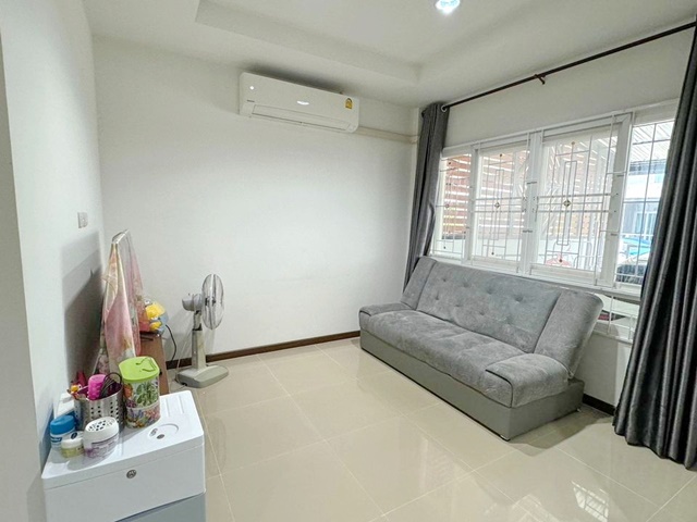 ให้เช่า-ขาย ทาวน์โฮม 2ชั้น ดูโฮม บิ๊กซี รังสิตคลอง6 ธัญบุรี ใหญ่มาก! 4นอน 3น้ำ จอดรถ 2คัน 22 ตรว.  ม.ราชมงคลธัญบุรี 2 กม. 3แอร์