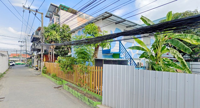 โกดัง 96 ตรว. 652 ตรม. ลาดพร้าว71 ตลาดหัวมุม ขาย-เช่า ปตท. ใหญ่มาก  บ้าน 2 ชั้น เลียบด่วนเอกมัย รร. สตรี​วิทยา​2​  ต่อรองได้  สุคนธ์สวัสดิ์ 