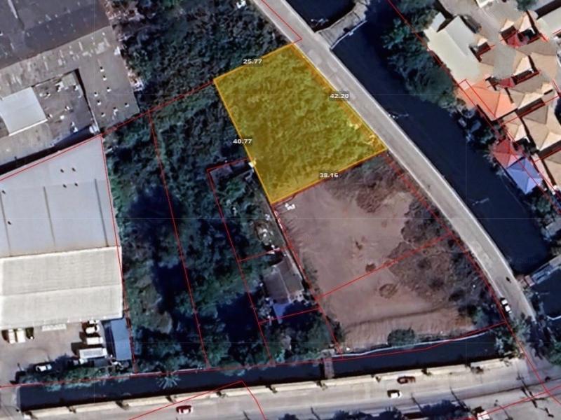   ขายที่ดินถนนจันทน์ทองเอี่ยม แปลงสวย ใกล้ตลาดธีรรัตน์ ใกล้CentralWestGate ใกล้ MRTคลองบางใหญ่ CODE: LUR-S0766L #บางรักพัฒนา #บางใหญ่ #นนทบุรี- แปลงสี่เหลี่ยมผืนผ้า แปลงสวย- ขนาด 3 งาน 26 ตารางวา (326ตารางวา)- หน้ากว้าง 42 เมตร ลึก 28-36 เมตร- ผังสีส้ม ย.5 ประเภทที่อยู่อาศัยหนาแน่นปานกลาง- FAR 4.5:1 OSR 8%- ขาย 10.5 ล้านบาท จาก 12.25 ล้านบาทสนใจโทร096-6436655 สมิทธิ์062-8169526 ลีLine: trixbrandLocation: https://maps.app.goo.gl/vsGxbVF2JWryLuCSA#LUR #lusciousrealty #realty #realestate #realestateagent #home #homeforr