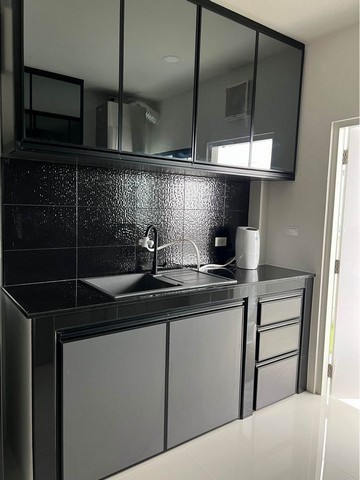 ให้เช่าบ้านใหม่ไม่เคยเข้าอยู่ Fully furnished  เลี้ยงสัตว์ได้  4ห้องนอน ย่านบางนาCentro Bangna อยู่หลังเมกะบางนา รับชาวต่างชาติ