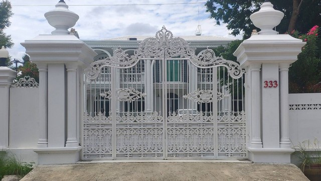 บ้าน บ้านหรู พัฒนาการ ศรีนครินทร์ พระราม 9 ใกล้กับ มหาวิทยาลัยนานาชาติ Stamford 80000000 บาท  98 ตาราง.วา 3 Ngan 0 RAI สะอาด คฤหาสน์หรูที่ตกแต่งพร้อมอยู่ได้ทันที