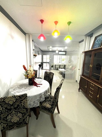 ให้เช่าทาวน์โฮม 3 ชั้น 28 ตรว.รีโนเวททั้งหลังพร้อมเฟอร์ ม.เมืองเอกซอยเอกอุดร4 ใกล้มหาลัยรังสิต และรถไฟฟ้าสายสีแดง