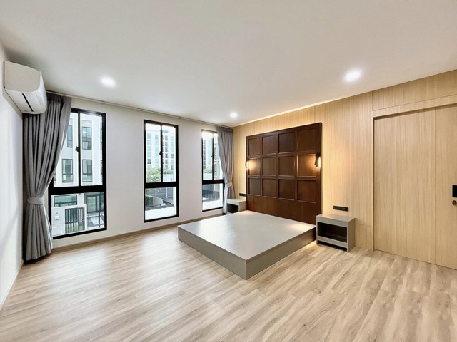 ให้เช่าบ้านแฝดใหม่หลังมุม 3 ชั้น โครงการพาทิโอ รัชโยธิน เสนานิคม 1 ตกแต่ง Build-in ทั้งหลัง เข้าออกหลายทาง ใกล้ BTS 2 สถานี