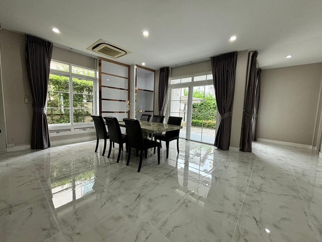 ขายด่วน  นันทวัน บางนา กม7 หน้าสวน ไซส์M 4นอน 5น้ำ 1แม่บ้าน 1ห้องน้ำแม่บ้าน เฟอร์ เครื่องใช้ไฟฟ้าครบ