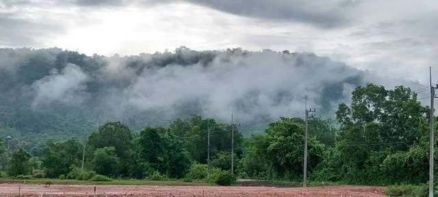 สนใจมาเที่ยวชมโทร ติดต่อ นกได้หลายช่องทางนะคะโทร. 06-3635-5651 (ไลน์เต็มค่ะ)โทร. 06-1494-9665ไลน์ไอดี : @nyland789(ไลน์คลิ๊กแล้วทักมาได้เลยค่ะ) https://line.me/R/ti/p/@lso8480l________________________________ที่สวยติดเขาแบบไม่ต้องพึ่งโดรนที่สวยถมแล้ววิวเขาอลัง ลงจากอ่างเก็บน้ำห้วยปรือเพียง 1 กม.เท่านั้น ตรว.ละ 7,500150 ตรว. 1.2 ล้าน มีเพียง 6 แปลงต.เขาพระ อ.เมืองนครนายกหรือสนใจเหมาหมด 2 ไร่ 2 ไร่ 1 งาน 75 ตรว. เอาไปทำกำไรต่อสบายๆ นกมีร