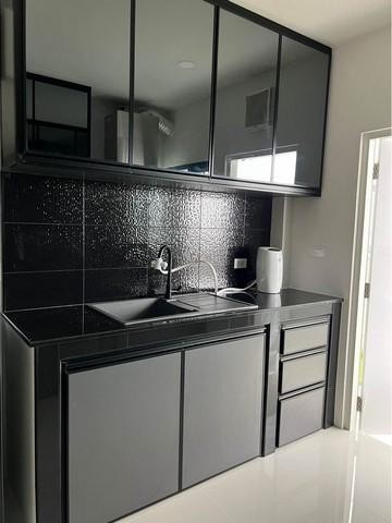 ให้เช่าบ้านเดี่ยวบ้านใหม่ไม่เคยเข้าอยู่ Fully furnished สามารถเลี้ยงสัตว์ได้ 4ห้องนอน 280 ตร.ม. ย่านบางนาCentro Bangna