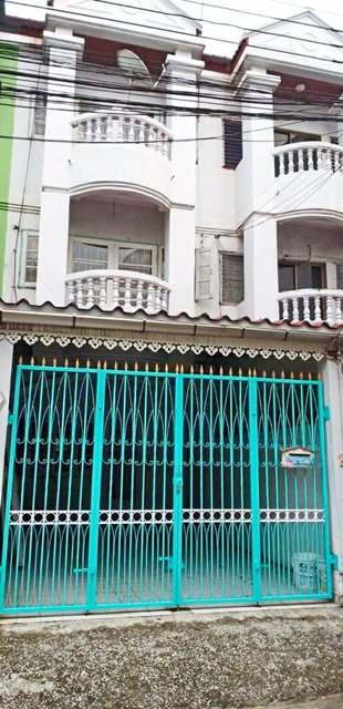 ติด BTSศรีนครินทร์ 40ม. ตัดกับ สุขุทวิท 7-11 ทาวโฮมใหม่ 3 ชั้น  รพ.เปาโล 2นอน 200ตรม. 16 ตรว. บิ๊กซี ตลาดทรัพย์พัฒนา 