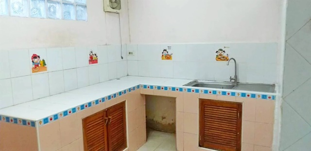 ติด BTSศรีนครินทร์ 40ม. ตัดกับ สุขุทวิท 7-11 ทาวโฮมใหม่ 3 ชั้น  รพ.เปาโล 2นอน 200ตรม. 16 ตรว. บิ๊กซี ตลาดทรัพย์พัฒนา