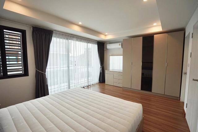 ให้เช่าทาวน์โฮม 3 ชั้น  ลาดพร้าว 107 โครงการ สุภาลัย เอสเซ้นต์ Supalai Essenceเนื้อที่ 21 ตรว. 4 ห้องนอน 3 ห้องน้ำ พร้อมเฟอร์นิเจอร์