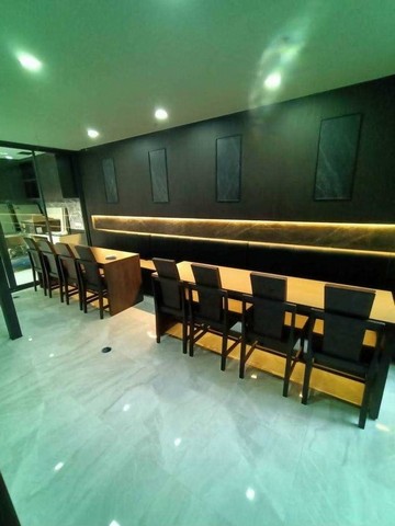 ขาย The Element Rama 9 โฮมอ็อฟฟิศ ดิอิลิเม้นท์ ซอยพระราม 9 ซอย 41 และซอย 43 (เข้าออกได้ 2 ทาง) ห่าง The Nine พระราม 9 ประมาณ 150 เมตร