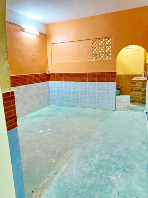 สุรศักดิ์ BTS เซ็นต์หลุยส์ 1.5 กม. สาทร9-13 จันทร์ ให้เช่าตึกแถว 3 ชั้น กว้าง 4นอน 3น้ำ การเดินทางสะดวก